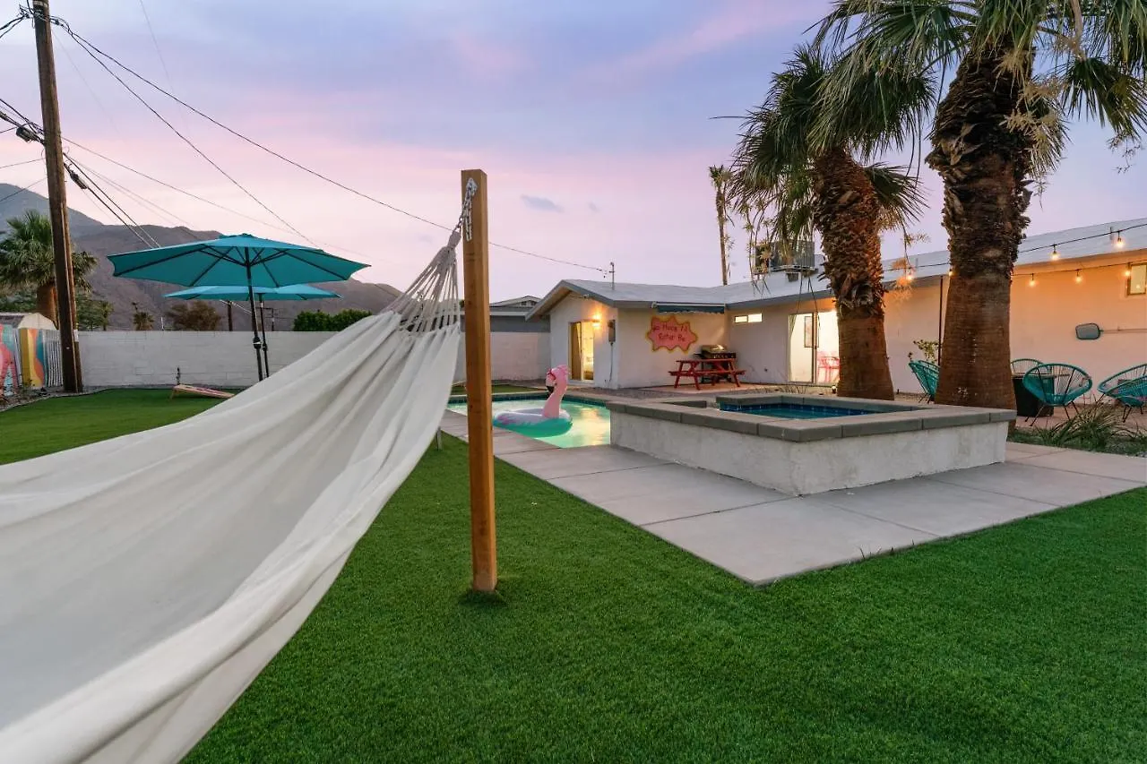 Mountain View Pink Paradise By Rather Be Properties Palm Springs 0*,  United States