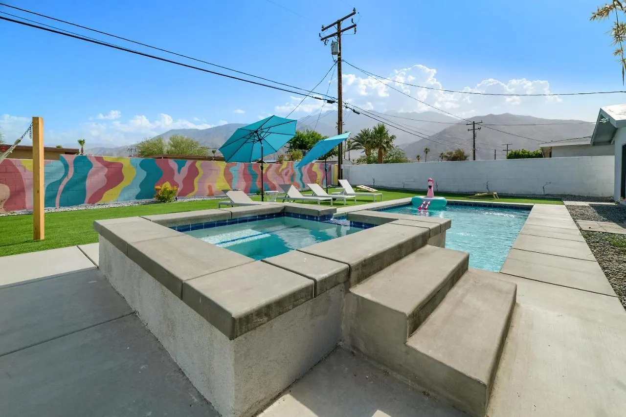 Mountain View Pink Paradise By Rather Be Properties Palm Springs Holiday home